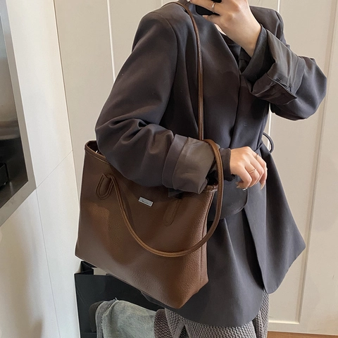 Sac Cabas Minimaliste en Cuir PU pour Femmes Grande Capacité Texture Litchi Sac à Épaule Urbain Simple Sac à Main avec Plaque Métallique