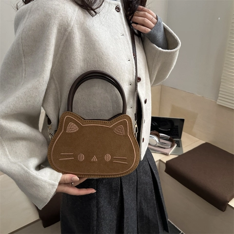 Borsa a Tracolla Trendy a Forma di Testa di Gatto per Donna in Similpelle Scamosciata Ricamata Piccola Borsa a Spalla Quadrata Con Pendente Carino Design di Nicchia