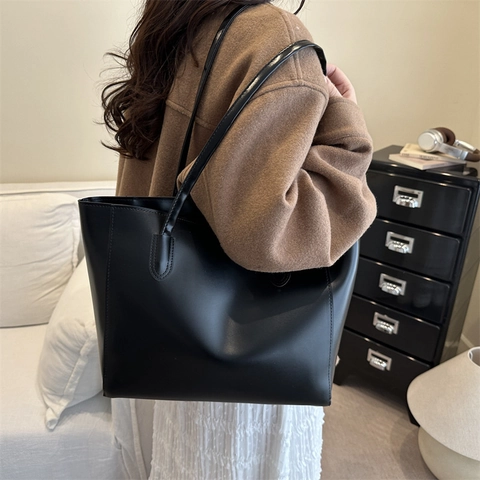 Women's Minimalist PU Leather Tote Bag Large Capacity Solid Color Shoulder Bag For Commuting Work Casual Shopper Bag Handbag