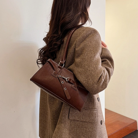 Retro PU Leder Unterarm Schultertasche Für Damen Vintage Rechteckige Handtasche Mit Metallösen Gürtel Detail Stilvolle Lässige Alltagstasche