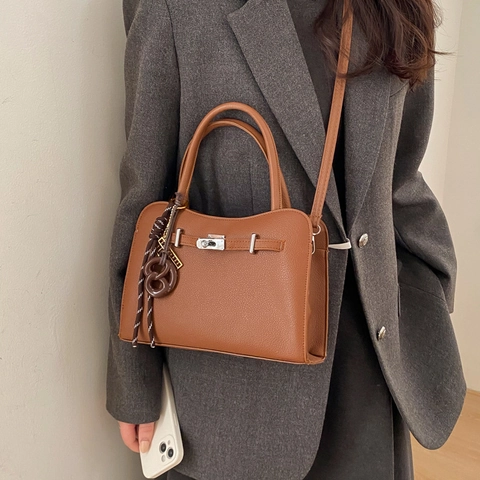 Damen Retro PU Leder Kleine Quadratische Tasche Lychee Narbung Schulter Crossbody Handtasche Mit Metallschloss Für Täglich Lässig