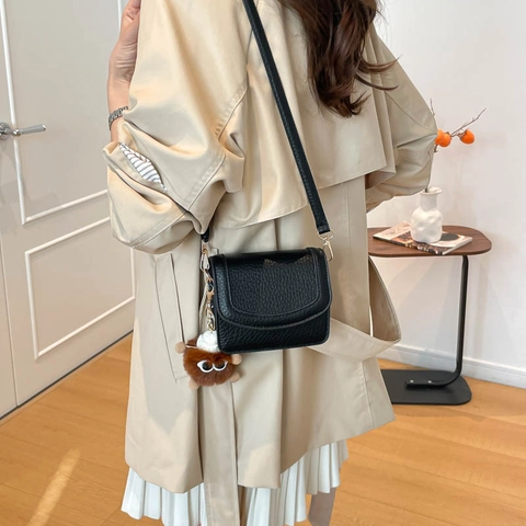 Dames Mode PU Leer Kleine Vierkante Schoudertas Met Plüsch Hanger Lychee Korrel Crossbodytas Voor Dagelijks Woonwerkverkeer