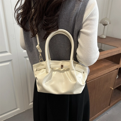 Mode Damen Plissiert Eimertasche Glänzend PU Leder Schulter Umhängetasche Mit Gold Schnalle Ruched Handtasche Für Den Alltag