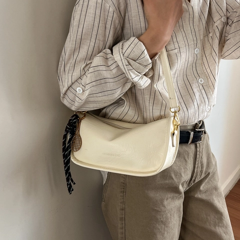 Vintage Women PU Leather Shoulder Bag Casual Crossbody Small Square Pillow Bag With Tennis Racket Pendant Tassel Daily Commute Bag