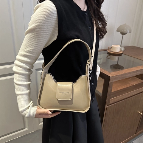 Bolso Baguette de Cuero PU para Mujer Bolso de Axila Simple Casual Moda de Hombro Cruzado Cierre Magnético Color Sólido