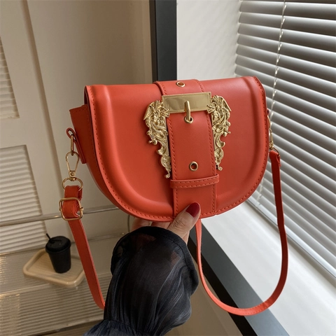 Vintage Baroque Engraved Buckle Saddle Bag For Women PU Leather Crossbody Shoulder Bag Fashion Solid Color Small Square Bag