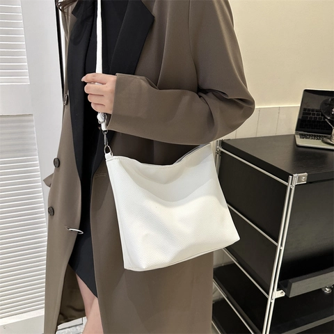 Women Lychee Texture PU Leather Bucket Bag Large Capacity Adjustable Strap Shoulder Crossbody Bag Solid Color Commuting Handbag
