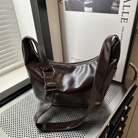 Borsa Tote Hobo in Pelle PU da Donna Grande Capacità Borsa a Tracolla Vintage Minimalista Con Tracolla Larga Regolabile Borsa a Mezzaluna