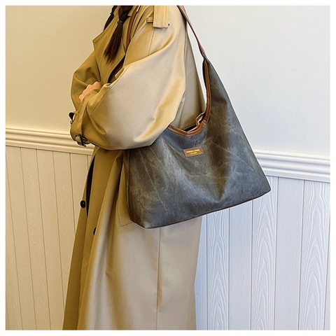 Bolso de Hombro de Cuero PU de Gran Capacidad Minimalista para Mujer Bolso de Mano Hobo Moderno Color de Contraste Suave