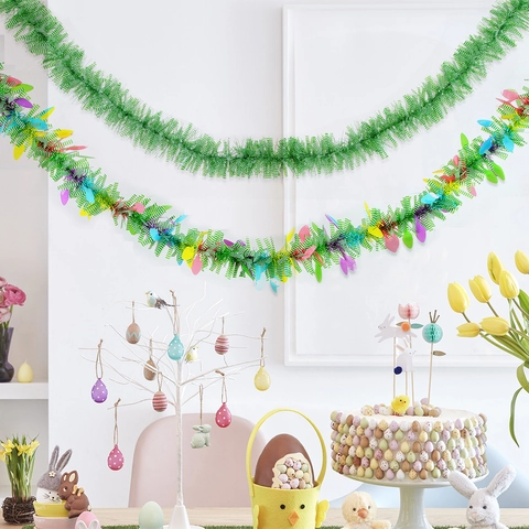 Ghirlanda Pasquale di Lametta 2m Modelli Colorati di Uova Coniglietto Pulcino Decorazione Sospesa per Feste Casa Esterno
