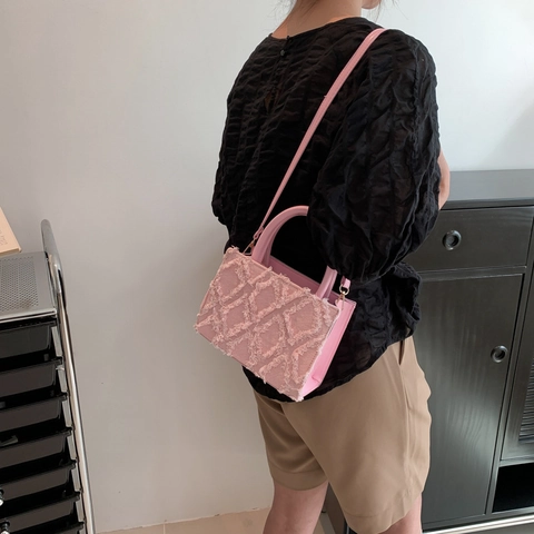 Women Rhombic Quilted Handbag Stylish Frayed Edge PU Large Capacity Crossbody Bag For Daily Work Office Handbag Shoulder Bag
