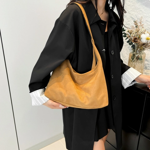 Vintage Suede Tote Bag For Women Minimalist Soft Hobo Shoulder Bag Large Capacity Retro Autumn Commute Handbag Fashion Solid Color Bag