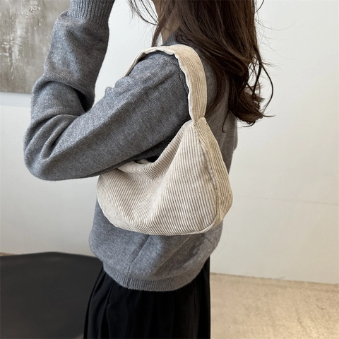 Fashion Corduroy Shoulder Bag For Women Large Capacity Solid Color Hobo Bag Autumn Winter Casual Underarm Bag Handbag