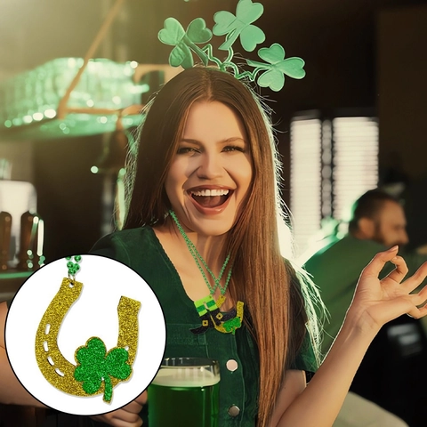 Collana di Perline Verde per San Patrizio Con Ciondolo a Trifoglio Glitterato Accessori per Costumi da Festa Irlandesi per Adulti e Bambini