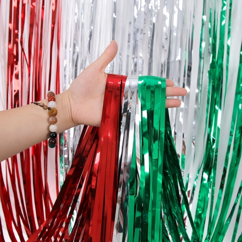St Patrick's Day Tenda a Frange Rosso Argento Verde Lamina Metallica Sfondo Porta per Decorazione Festa Irlandese Casa Celebrazione