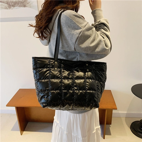 Women Large Capacity Quilted Tote Bag Metallic Padded Shoulder Bag High Gloss Down Handbag For Travel Daily Use Shopping