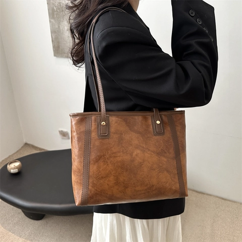 Vintage PU Leer Tote Bag Grote Capacità Dames Schoudertas Minimalistisch Streetstyle Forenzen Handtas Veelzijdige Okseltas
