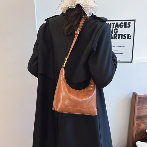 Borsa a Spalla Hobo da Donna in Pelle PU Minimalista Urbana Borsa a Mano a Mezzaluna Goffrata di Moda Con Tracolla Regolabile Casual Quotidiana
