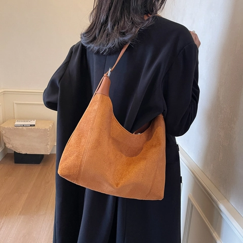 Borsa Hobo in Pelle PU con Texture Scamosciata Vintage per Donna Borsa Tote a Tracolla di Grande Capacità con Tracolla a Catena