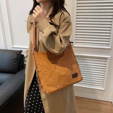 Bolso Tote de Pana para Mujer Gran Capacidad Vintage Bolso de Hombro Casual Con Parche de Moda Color Sólido para Trabajo Diario