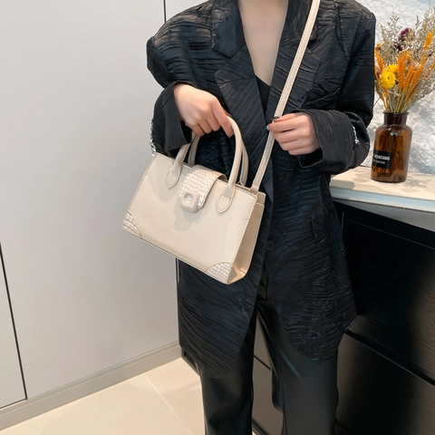Vintage PU Leather Crocodile Embossed Shoulder Bag For Women Fashionable Crossbody Handbag With Single Strap Casual Square Daily Purse