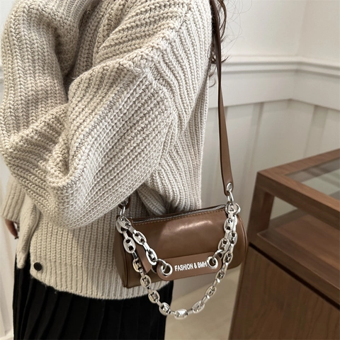 Sac à Bandoulière Cylindrique pour Femme en Cuir PU Avec Chaîne en Métal Argenté Sacoche Minimaliste Petit Sac Tonneau Usage Quotidien