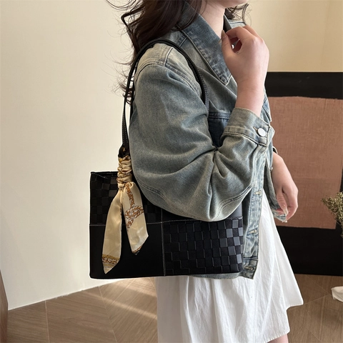 Grand Sac Cabas à Damier pour Femmes Mode Sac à Épaule en Cuir PU Avec Écharpe Décorative Sac à Main de Navette
