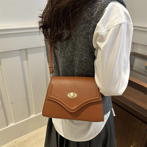 PU Small Square Bag Women Retro Chic Shoulder Crossbody Bag With Metal Lock Solid Color Trendy Underarm Bag Fashion Handbag