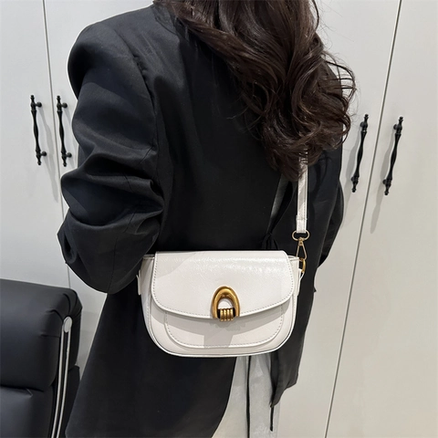 Vintage PU Lederen Zadeltas Crossbodytas Met Gouden Hoefijzer Gesp Retro Minimalistische Flap Schoudertas Vrouwen