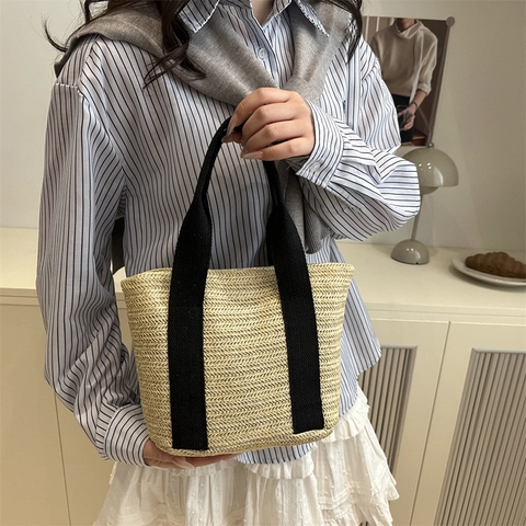 Borsa a Spalla in Paglia Intrecciata da Donna Grande Capacità Vintage Casual Borsa Tote Con Fibbia Magnetica per Vacanze Estive