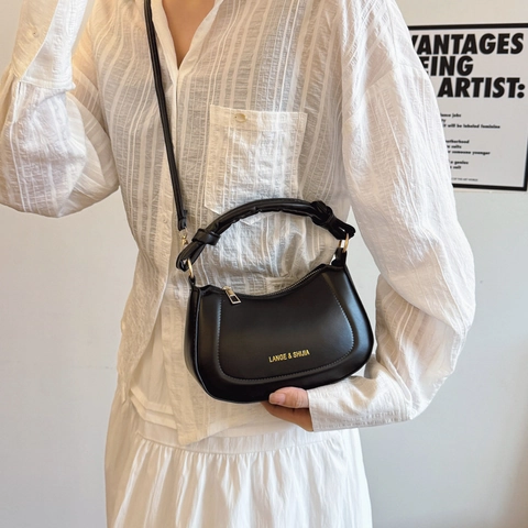 Borsa Hobo Mezzaluna in Pelle PU da Donna alla Moda Borsa a Tracolla Tinta Unita Semplice con Pendente in Peluche Borse Street Style