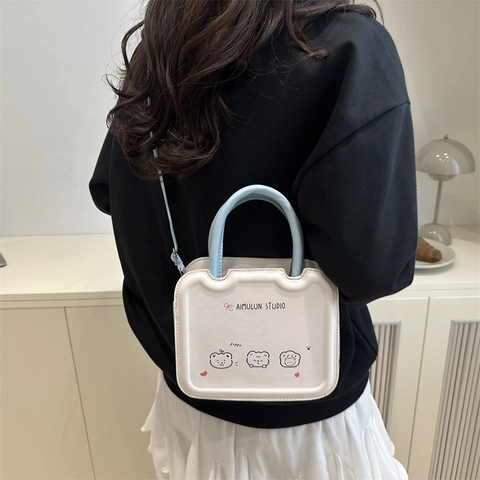 Dames Stijvolle PU Leren Schoudertas Leuke Cartoon Beer Print Kleine Vierkante Handtas Casual Dagelijkse Crossbody Tas Met Handvat