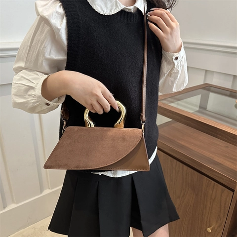 Borsa Quadrata da Donna Trendy Con Patta Asimmetrica in Pelle PU Con Manico in Metallo Borsa a Tracolla Vintage Moda Borsa a Mano