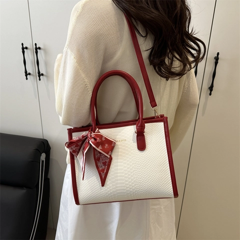 Fashion Snake Pattern PU Leather Tote Bag For Women Large Capacity Contrast Color Handbag With Scarf Commuting Shoulder Bag