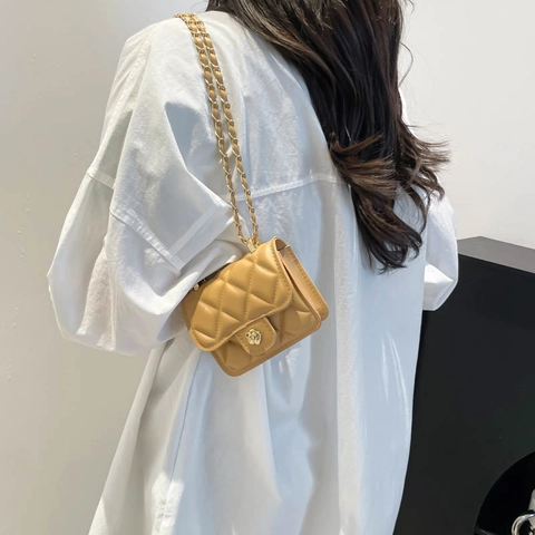 Fashion Women Mini Quilted Shoulder Bag PU Leather Chain Crossbody Bag With Flower Lock Small Square Chic Handbag Purse