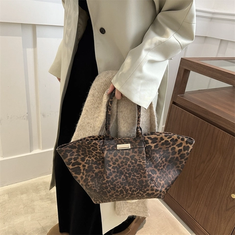 Damen Große Kapazität Leopardenmuster Tragetasche Lässige Kunstleder Schultertasche Mode Bedruckte Handtasche Für Den Alltag
