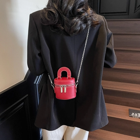 Bolso de Hombro Tipo Cubo Mini de Cuero PU para Mujer Costuras en Contraste Bolso Bandolera Cilíndrico con Cadena de Metal Plateado Asa Superior Color Sólido Tendencia Calle Diario