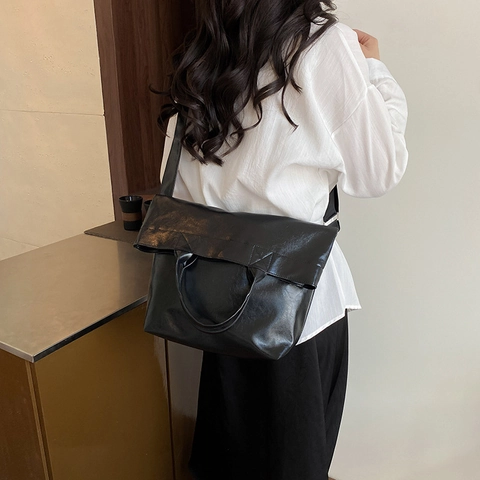 Women Large Capacity PU Leather Tote Bag Street Trend Stitching Solid Color Shoulder Crossbody Bag For Daily Commute