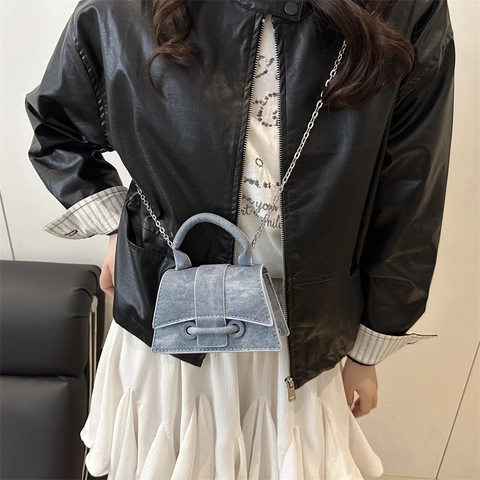 Niche Design Μίνι Τετράγωνη Τσάντα από Δέρμα PU Υφή Denim Για Γυναίκες Casual Chic Τσάντα Ώμου Χιαστί Με Μεταλλική Αλυσίδα