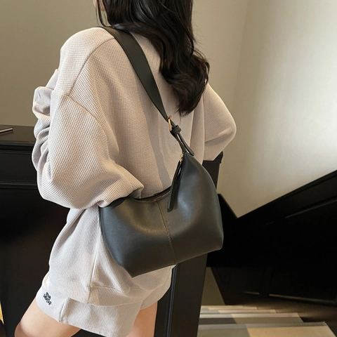 Bolso de Hombro Hobo de Cuero PU para Mujer Minimalista Forma de Media Luna Bolso de Axila Color Sólido Bolso de Mano Tote con Correa Ajustable