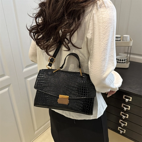 Sac Bandoulière Femme Motif Crocodile Vintage Luxe Cuir Synthétique Brillant Sac à Main Coquille Verrou Métallique Quotidien