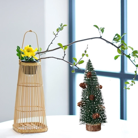 Mini Beflockter Weihnachtsbaum Mit Natürlichen Tannenzapfen Holzsockel Schreibtisch Dekoration Weihnachtsbaum Für Heimparty Dekor