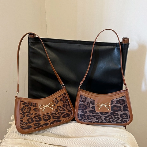 Trendy PU Leather Leopard Print Shoulder Bag Vintage Bow Metal Buckle Underarm Bag Classic Zip Closure Square Bag For Women