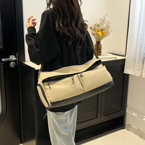 Sac à Épaule Grande Capacité pour Femmes Mode Tendance Sac Bandoulière Casual PU Messager Multi Poches Voyage Fourre-tout