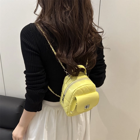 Zaino da Donna alla Moda Mini Trapuntato in Pelle PU Elegante Tracolla a Catena Zainetto Piccolo Con Chiusura a Girello