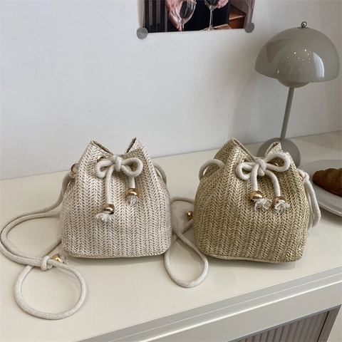 Damen Sommer Gewebt Stroh Eimertasche Kordelzug Umhängetasche Lässig Strand Urlaub Mode Handtasche Mit Metall Quasten