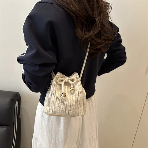 Damen Sommer Gewebt Stroh Eimertasche Kordelzug Umhängetasche Lässig Strand Urlaub Mode Handtasche Mit Metall Quasten