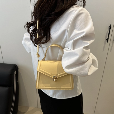 Minimalist Women PU Leather Crossbody Bag Small Square Shoulder Bag With Handle Metal Lock Flap Stylish Lady Handbag Daily Commute Purse
