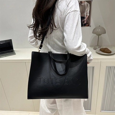 Borsa Tote da Donna in Pelle PU Grande Capacità Retro Goffratura a Lettere Borsa a Tracolla Per Pendolarismo Street Style Moda