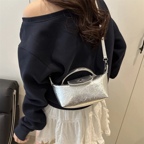Metalen Geplooide Dumpling Schoudertas Voor Dames Mini Crossbody Handtas Met Handvat Mode Minimalistische Pouch Tas